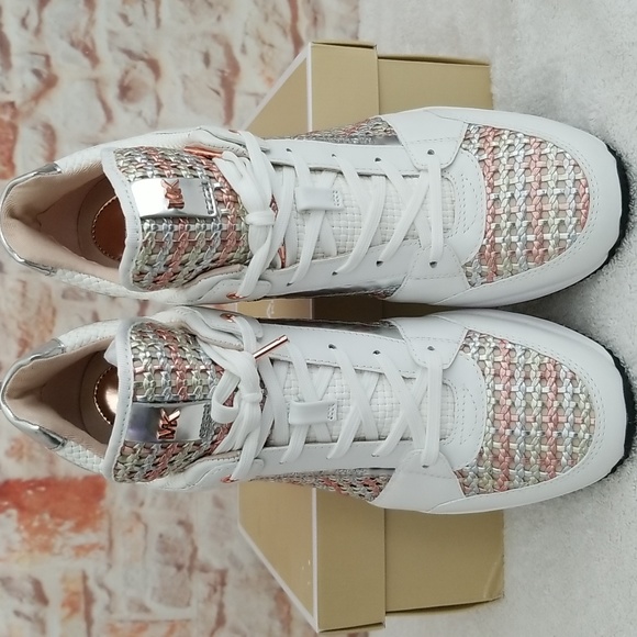 New Michael Kors Georgie Wedge Sneakers - Picture 7 of 10